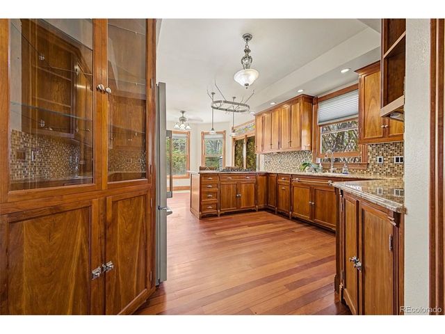 4801 S Yukon St, Littleton, CO 80123