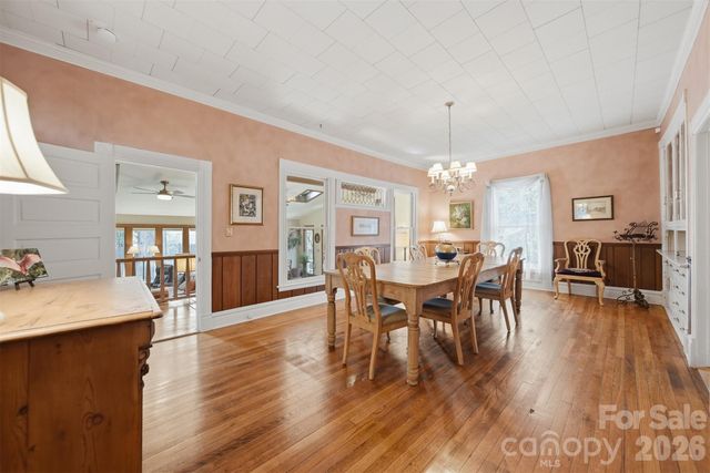 321 9th Street NW, Hickory, NC 28601