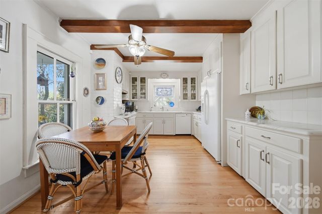 321 9th Street NW, Hickory, NC 28601