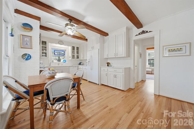 321 9th Street NW, Hickory, NC 28601