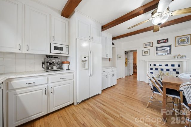 321 9th Street NW, Hickory, NC 28601