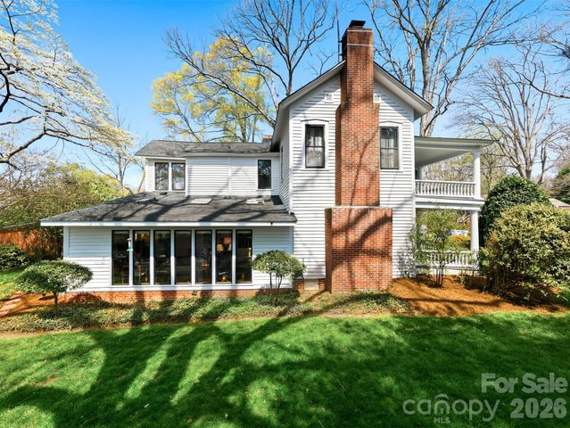 321 9th Street NW, Hickory, NC 28601