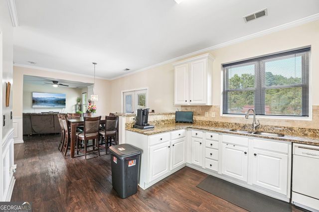 5067 Huntcrest Drive SW, Mableton, GA 30126