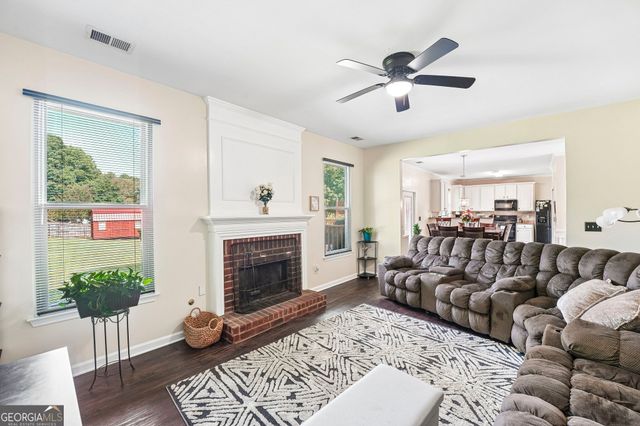 5067 Huntcrest Drive SW, Mableton, GA 30126