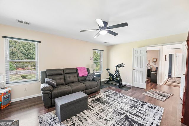 5067 Huntcrest Drive SW, Mableton, GA 30126