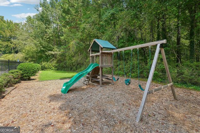 5067 Huntcrest Drive SW, Mableton, GA 30126