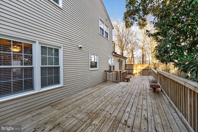 16219 SUNNY KNOLL DR, Dumfries, VA 22025