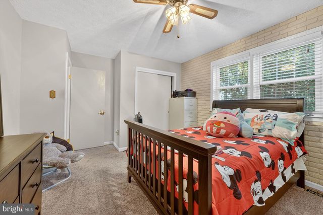 16219 SUNNY KNOLL DR, Dumfries, VA 22025