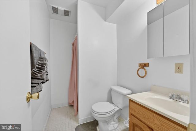 16219 SUNNY KNOLL DR, Dumfries, VA 22025