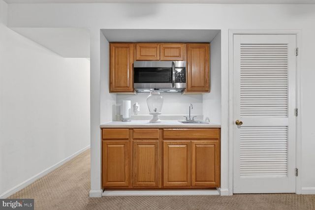 16219 SUNNY KNOLL DR, Dumfries, VA 22025