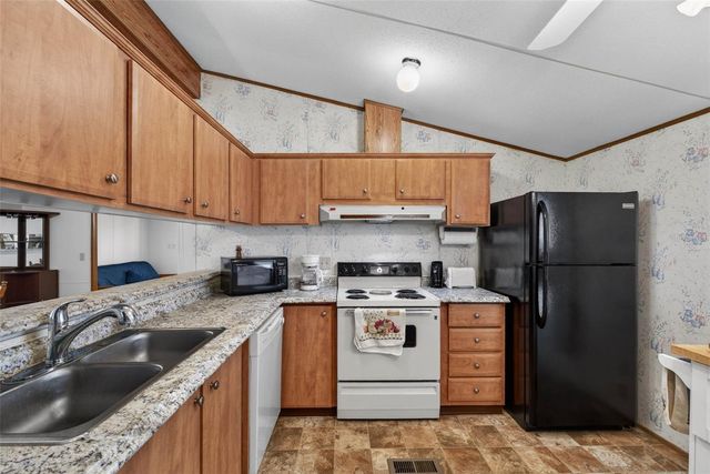 4100 CAREFREE WAY, Zephyrhills, FL 33541