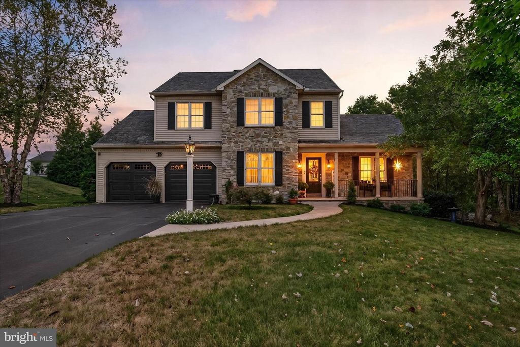 2181 COBBLESTONE LN, York, PA 17408