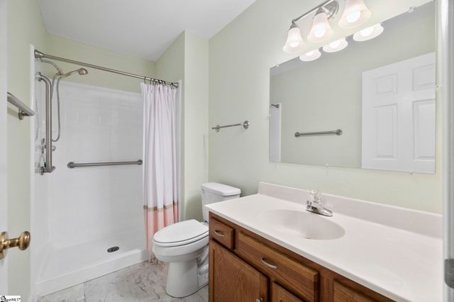 2 Hillview Drive, Greenville, SC 29615