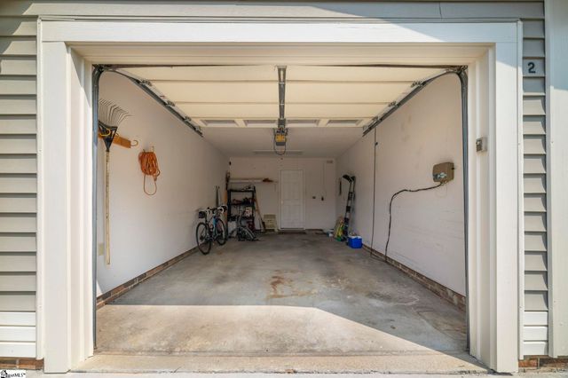 2 Hillview Drive, Greenville, SC 29615