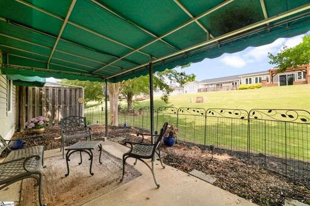 2 Hillview Drive, Greenville, SC 29615