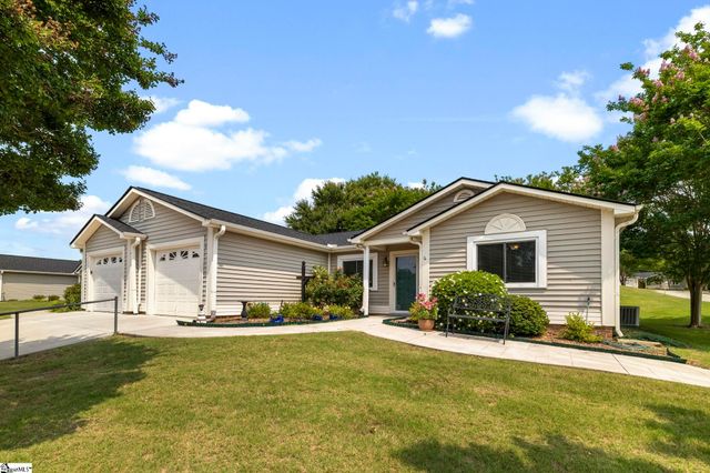 2 Hillview Drive, Greenville, SC 29615