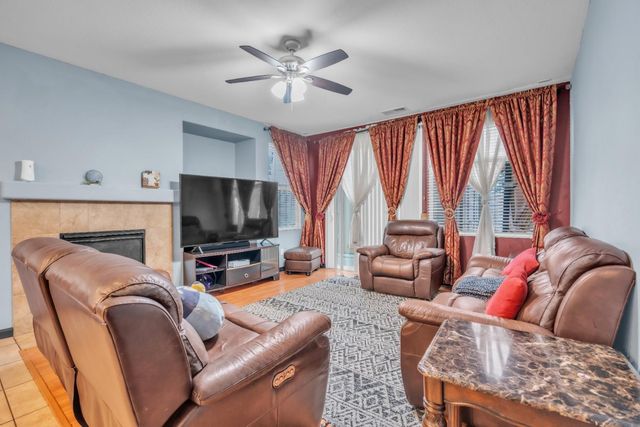 9325 Audra Ct, Sacramento, CA 95829