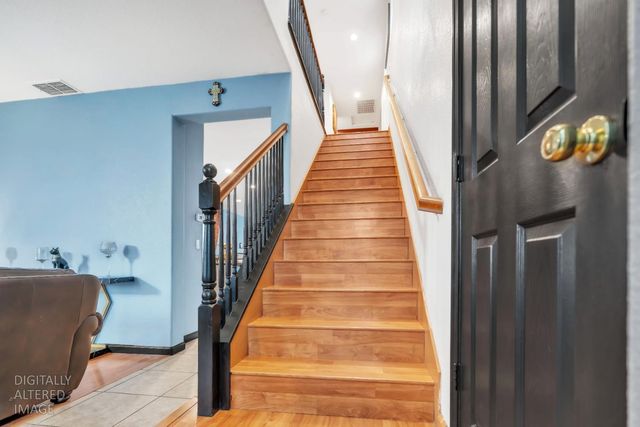 9325 Audra Ct, Sacramento, CA 95829