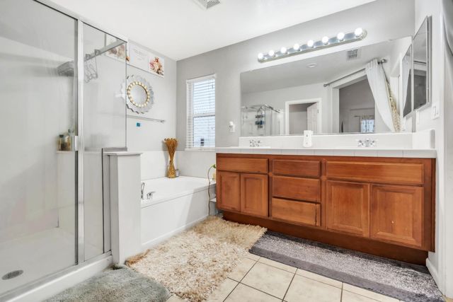 9325 Audra Ct, Sacramento, CA 95829