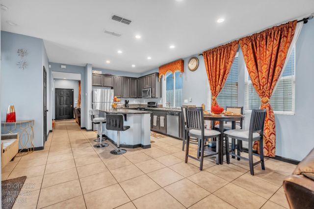 9325 Audra Ct, Sacramento, CA 95829