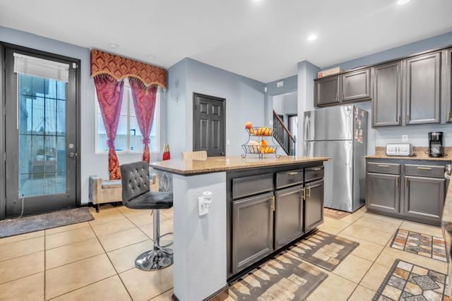 9325 Audra Ct, Sacramento, CA 95829