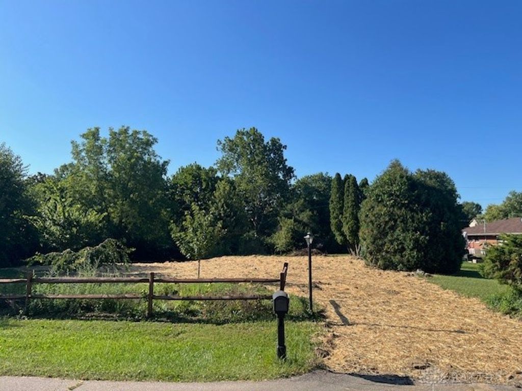 2873 Cove Circle, Beavercreek, OH 45431
