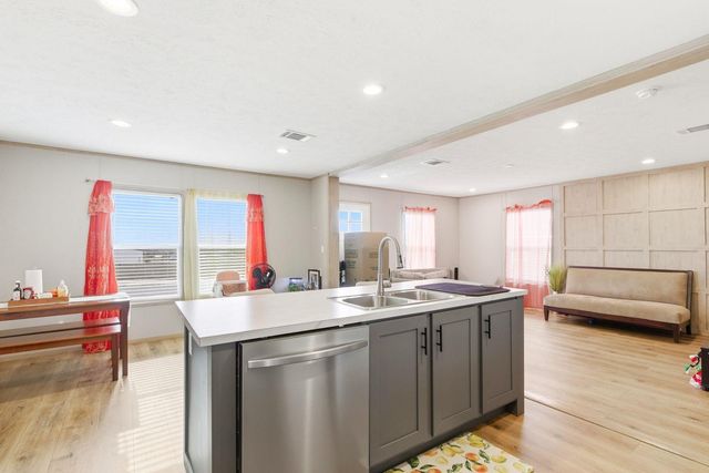 279 Pajarilla PASS, Del Valle, TX 78617