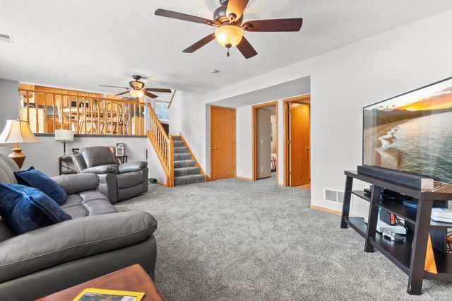 15712 Crocus Avenue W, Rosemount, MN 55068