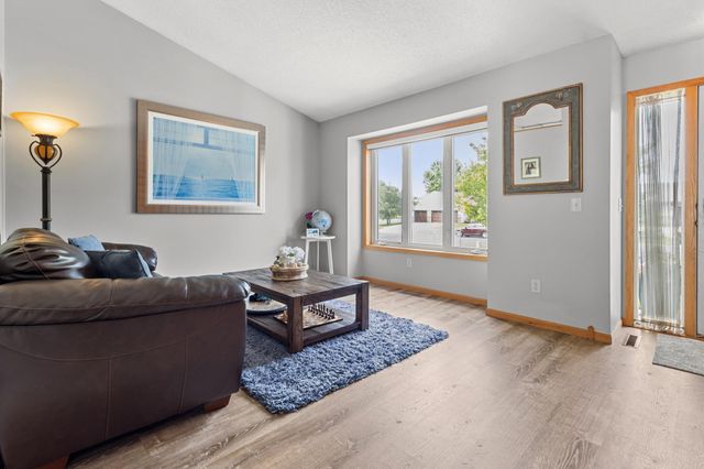 15712 Crocus Avenue W, Rosemount, MN 55068