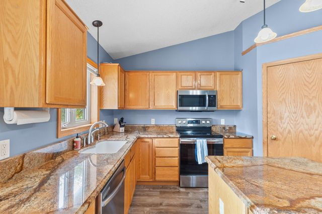 15712 Crocus Avenue W, Rosemount, MN 55068