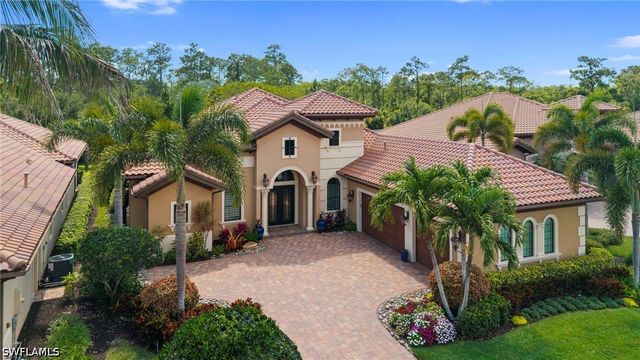 6449 Costa CIR, Naples, FL 34113