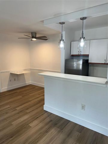 6310 SW 79th St 1, South Miami, FL 33143