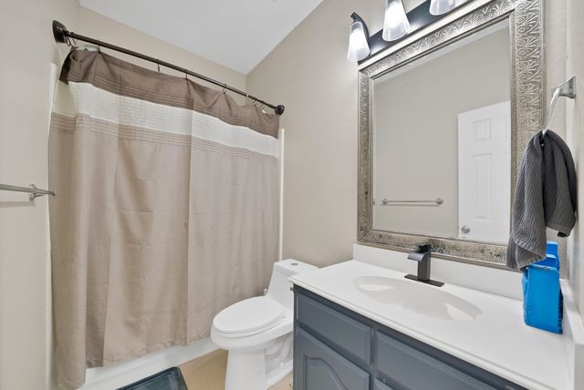1625 Deer Creek Drive, Desoto, TX 75115