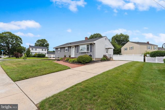 66 ENGLEWOOD BLVD, Hamilton, NJ 08610