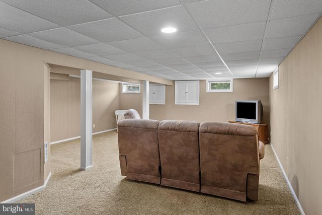 66 ENGLEWOOD BLVD, Hamilton, NJ 08610