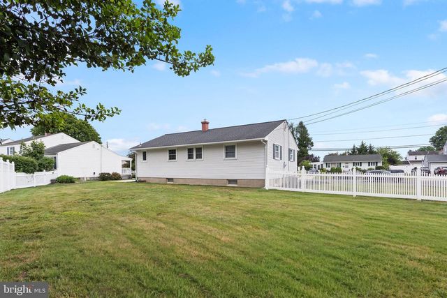 66 ENGLEWOOD BLVD, Hamilton, NJ 08610