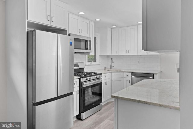 66 ENGLEWOOD BLVD, Hamilton, NJ 08610