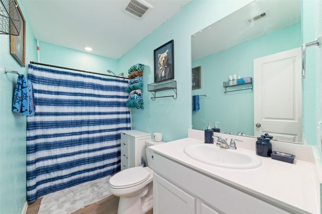 310 Riverwood Village Lane, Sealy, TX 77474