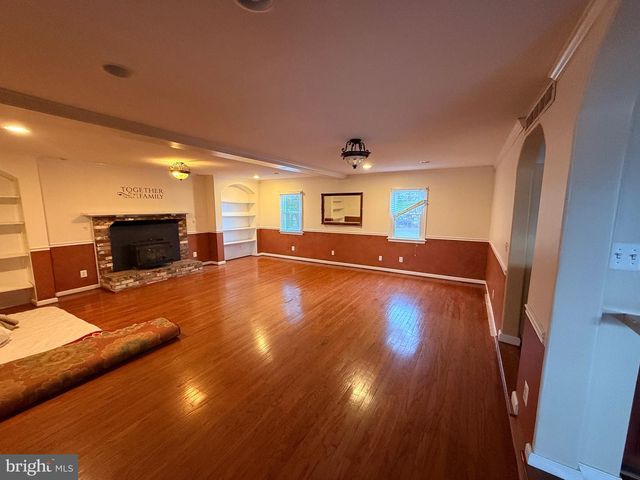 10733 PARKGATE DR, Nokesville, VA 20181