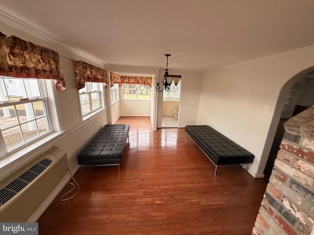 10733 PARKGATE DR, Nokesville, VA 20181