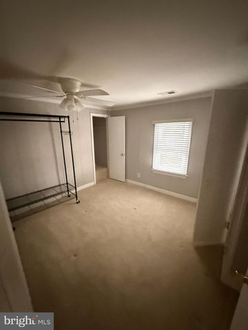 10733 PARKGATE DR, Nokesville, VA 20181