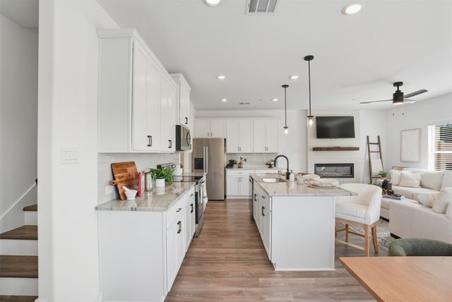 1610 Governors Boulevard, Heath, TX 75126