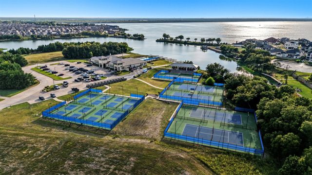 1610 Governors Boulevard, Heath, TX 75126