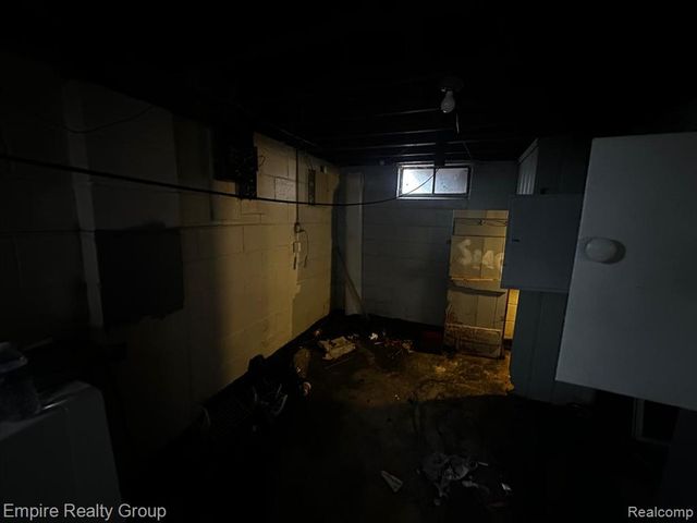 14250 Houston Whittier Street, Detroit, MI 48205