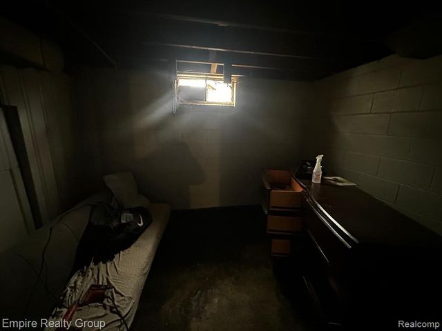 14250 Houston Whittier Street, Detroit, MI 48205