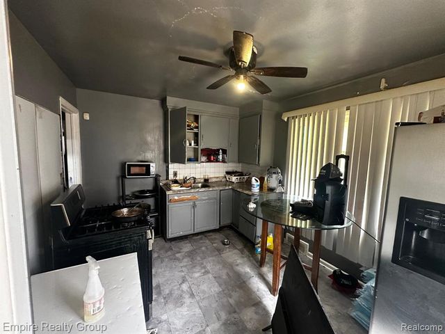 14250 Houston Whittier Street, Detroit, MI 48205