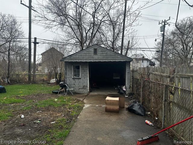 14250 Houston Whittier Street, Detroit, MI 48205