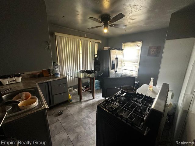 14250 Houston Whittier Street, Detroit, MI 48205