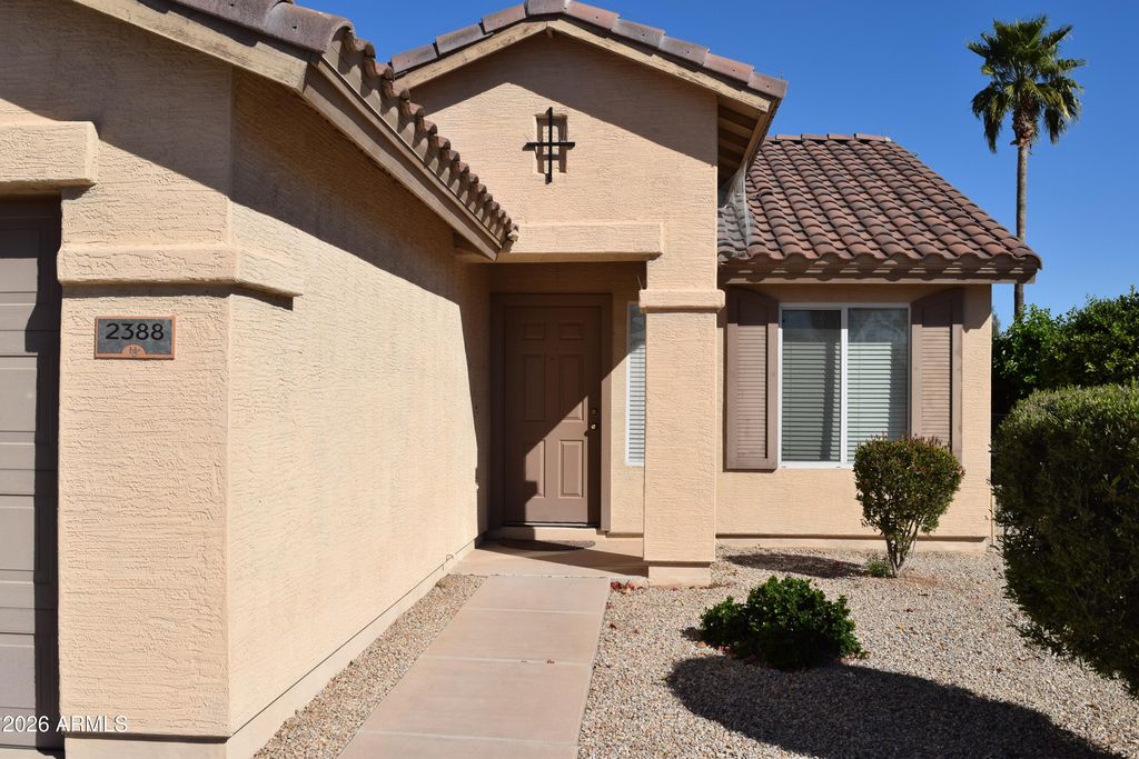 2388 E VALENCIA Drive, Casa Grande, AZ 85194 — photo 2