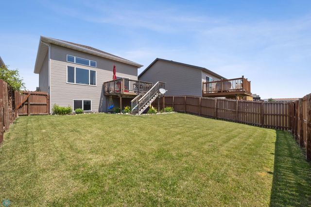 4822 34th Avenue S, Fargo, ND 58104